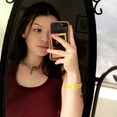 MazzieLeos's profile picture. 