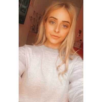 HayleyT218's profile picture. 