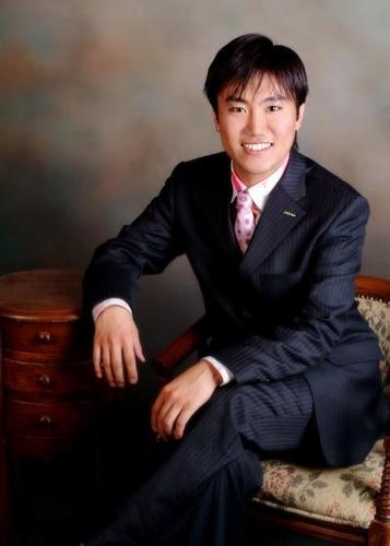 thsals00's profile picture. 