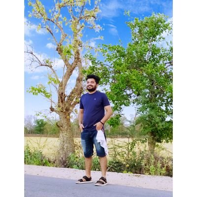 Neerajydv143's profile picture. 