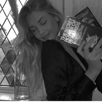 RGvIDgSswAIki1m's profile picture. 