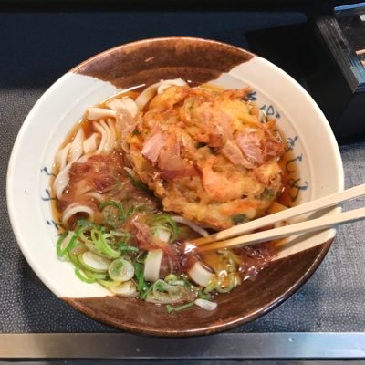 vlzn4KFpnC0jjtw's profile picture. 