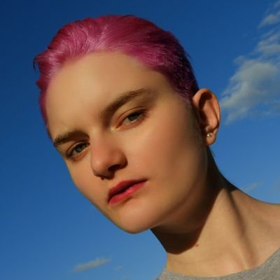// Je parle de ma vie et ça n'intéresse que moi. // Queer 🏳️🌈 He/they//Il/iel// public : @itzayako