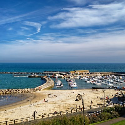 Welcome to the Twitter page for my West Country Calendars. Lyme Regis,Sidmouth,Chard. 
All photography by Darren Galpin.