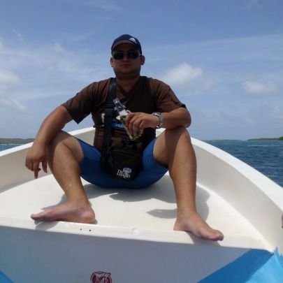 ajaxja's profile picture. Cada dia mas convencido de que el cambio, debe empezar desde nosotros