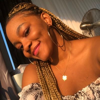 kerenmukuna's profile picture. 👻: keren.mukuna    Insta : kerenmukuna_