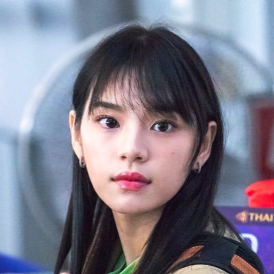 เอาไว้หวีดนางเอก MV ครับ #ไม่ควรมีคนเดียว
