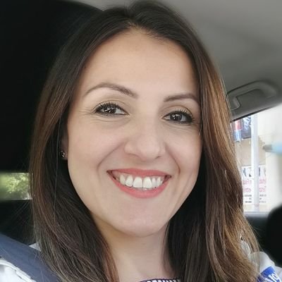 Politóloga UANL, humanista, panista. Esposa y mamá. Exdiputada federal. Mujer y niñez son prioridad. Participación ciudadana es clave.