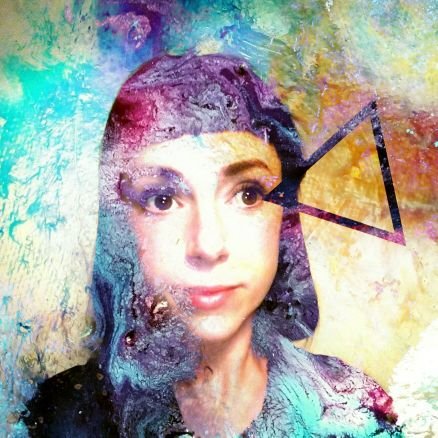 AishlingHArtist's profile picture. Artist, Art Educator & Mama