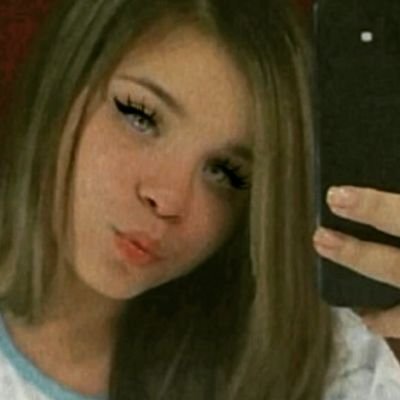 AvbsDeusa's profile picture. só a arte faz sentido agora 🎭🤯
só venho para reclamar!
𝖋𝖎𝖓𝖌𝖊 𝖖𝖚𝖊 𝖓ã𝖔 é 𝖙𝖗𝖊𝖓𝖉. 😌
insta: @koeanaa .
flamenguista 🖤💖
11 years 🥳