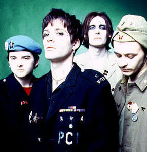 Random facts, titbits and trivia about Manic Street Preachers.  

I will grow this account until it has sixteen million followers and then delete it...