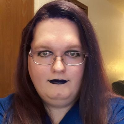 ArchiveTrap's profile picture. 🏳️‍⚧️ she/her enjoyer of mill (library go brrr), cute AF💧💀