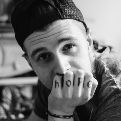 Streameur depuis 2016 toujours en attente de la commu
Si vous êtes Depressif/Suicide DMOUVERT💌
France Verte🌱
#twitchaffiliate https://t.co/xs74ZD96Lp