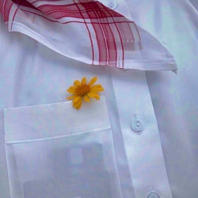 متابعتي لك لا يعني بأني معجب بك🤚🏼