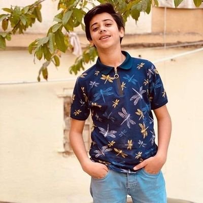 TMla0HpV3HbTB2H's profile picture. الحب مش كلمتين يا جماعه والله الحب تضحيه ومعاتبه والتماس اعذار ومعافره وشعور بالأمان الحب انك تلاقي حد بيعمل اللي يقدر عليه واللي ميقدرش عليه عشان يفرحك ويسندك