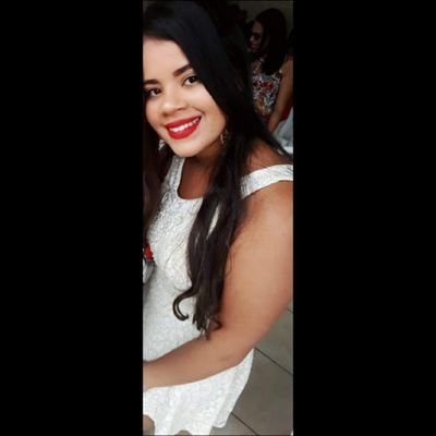 ⛪Católica
💄21 anos
💍 noiva
👩🏫 Estudante
🇧🇷 Campinas-SP
📜Não te deixes vencer pelo mal, mas vence o mal com o bem
