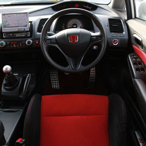 ojyaru_dayo's profile picture. 名古屋在住のおじゃると申します。
趣味は、アニメ・ゲーム・声優・映画・モータースポーツ観戦と写真撮影です＾＾
いわゆるオタクというヤツです＾＾
週末は地元にいるよりも東京に遊びに行ってる事のが多いですｗ
よろしくお願いします。