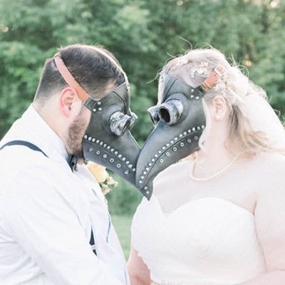 SavviSavannah's profile picture. ✨🌸Saved by Jesus. Meme Connoisseur. Corgi mom, plus lots of other critters. Pandemic Bride ¯\_(ツ)_/¯🌸✨