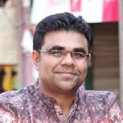 আমি পৃথিবীর অলস মানুষদের মধ্যে অন্যতম। অবসরে ঘুমাই আর ব্যস্ত সময়গুলোতে লেখাকরি করার চেষ্টা করি। সাহিত্য এবং টেকনোলজি এই দুইটা বিষয় আমাকে প্রবলভাবে আকৃষ্ট করে।