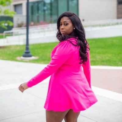 2x SFA Alumna🎓 HE💞💚 ( YES do hair ) ig: forever_latice. MSW 🌍 BLM ✊🏾