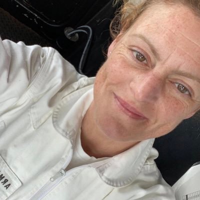 mariarosarioga1's profile picture. Economista de la Energía, madre, runner, apasionada, Española y Marina