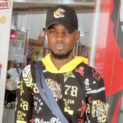Mum’s son Mum’s prayer,@chelseafc, Stan Messi, Stan Olamide baddo....music 🎷🎷🎷and football ⚽️ ⚽️ ⚽️ addict