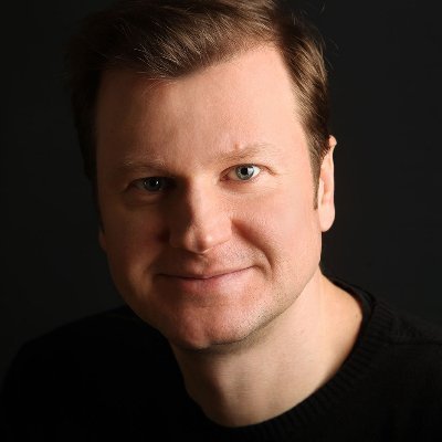 I am a web- and appdeveloper. Head honcho at PIXELit. I co-created vieconnect, bautag, my son Oliver and my daughter Lea.