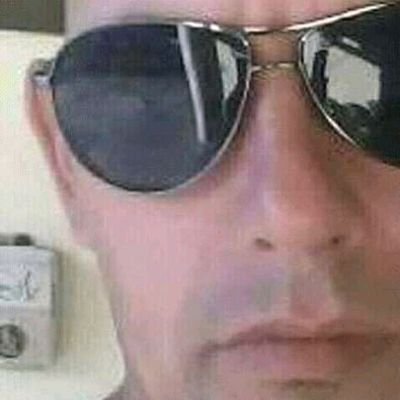 escultor. internacional Paraguayo.
voy caminando por la vida
sin pausa. pero sin prisa...