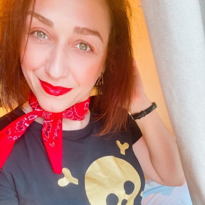 Passionate about Pen Testing 👾 |Cybersecurity & AI Researcher 🦾|Artist 🎨🖌 | Gym🐀| Lifelong learner 🧩 Peace for ALL 💫