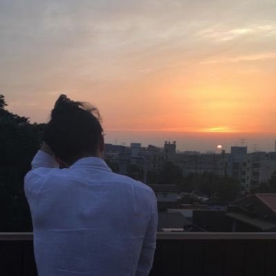 Re4viwaH1UpmF5A's profile picture. 走向大叔级别