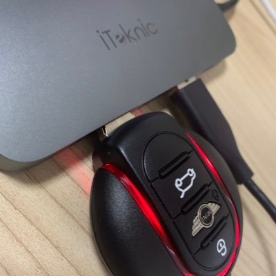 hina_batoteni's profile picture. 社会人5年目 好きなもの:ARIA(天野先生の作品)，テニス,(趣味ゆる募) プリズムの煌めき🌈✨に魅せられて