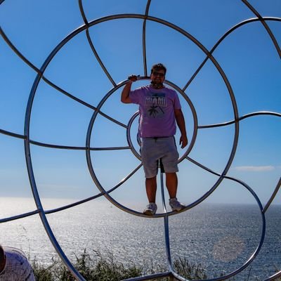 Zequi14's profile picture. Jugador de Basket. Admirador de Manu Ginobili, Leo Messi y el Barça. Disfruto mis horas libres tomando el aire de la Ria de Arousa.