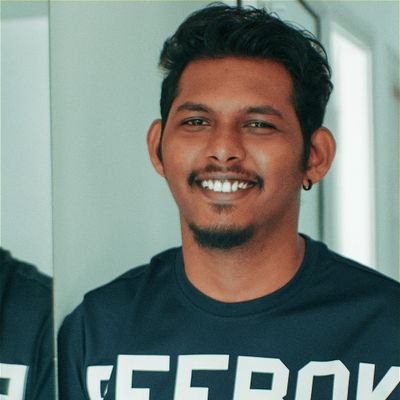 click_o_maniac's profile picture. The only place where my parents don't follow me *yet*