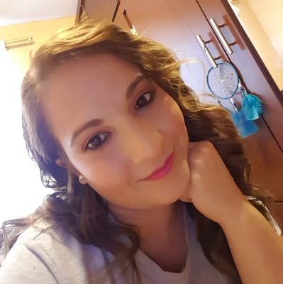 Cristiperezp's profile picture. Con el tiempo aprendí que hay cosas que no se pueden cambiar, que sólo hay que aprender a aceptarlas, levantar la cabeza y seguir adelante.