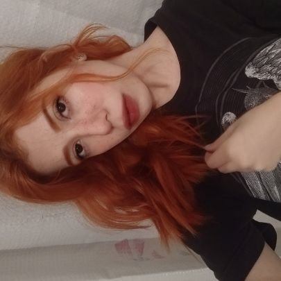 elfadepressiva's profile picture. 