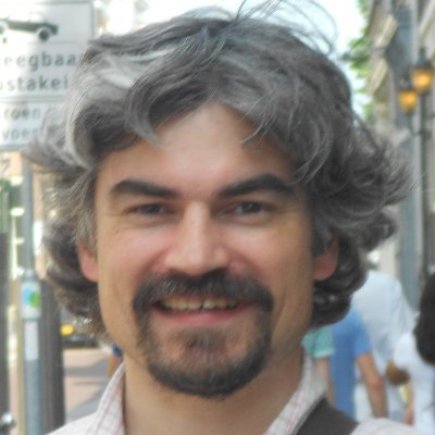 Programmer with 3 decades experience, doing xTalk, desktop, web, mobile. Language teacher Dutch as second language (NT2).