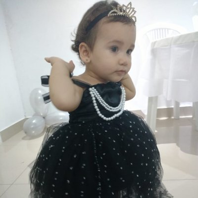 Estefaniprado's profile picture. Designer de Moda, estudante de Direito, feliz da vida!!