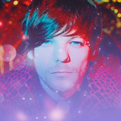 ¡Primera cuenta oficial de updates de @Louis_Tomlinson en Venezuela! 
¡Activa las notificaciones para no perderte de nada! 💕 #WallsOutNow