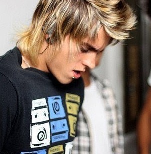 Fc para todos que acham o Thomas um Loiro Sexy =) Follow = me  Criado Since : 12.03.2011 =D Dona : @ClaraBardaro