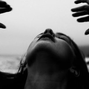juliaro23068527's profile picture. life is hard, i am too
