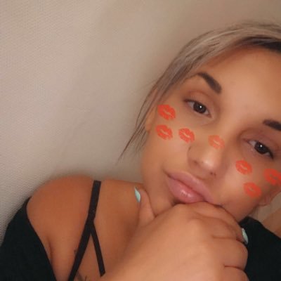 sylvied80037733's profile picture. 