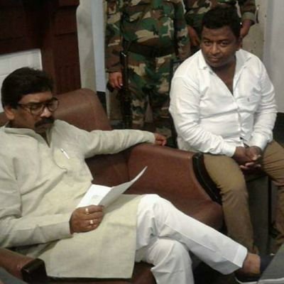 Sarfara12958261's profile picture. 