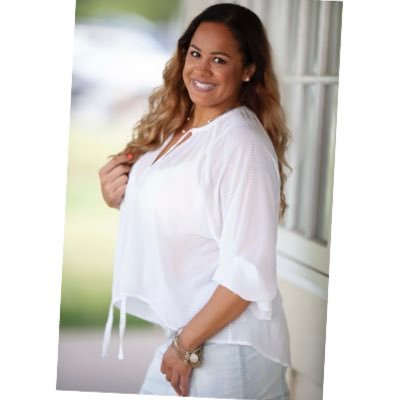 Do what makes you happy! Nurse/HMU/Momager to @_classsy_ and @dmartz_15 Maryland Twisters Reign🌪👑 🦀MD🇵🇷PR #traveler