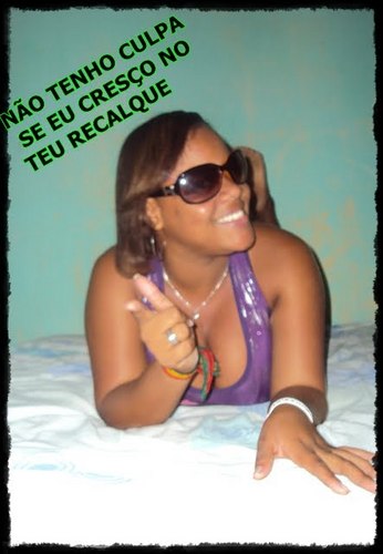 ºSou o fruto proibido,o αtαlho pro pαrαiso, sou tuα αnjα mαlvadα teu sonho αcordαdo,sou α respostα prα tuα questαo, sou teu desejo,tua doce ilusão....