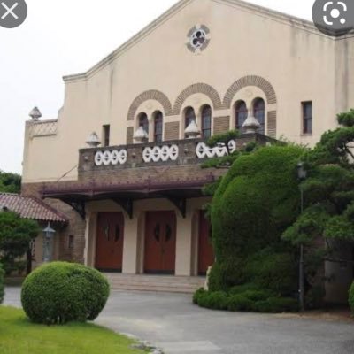 kc_ojosama's profile picture. 神戸女学院お嬢様部（非公式）ですわ。 復活してやりましたの。フォローして頂けたら泣いて喜びますわ。  15人で運営