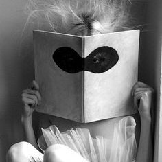 Autora de Tindrem temps, relats confinats. @columnaedicions https://t.co/rsAXLTrOGJ