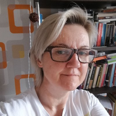 Libraries, librarianship, FE, digital literacy, books and reading. She/her. All our library stuffs here: https://t.co/vTfzZwBmnX