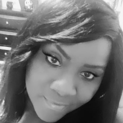 shannonhudson92's profile picture. 