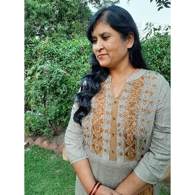 Meenaks75392621's profile picture. 