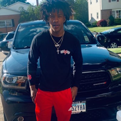 co’20 Sandusky High DB/WR😬|in Jesus name I play🏈| just wanna make it out🖤| I’m gone shock the world 🌎 remember that💯| I hoop too🏀
